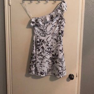 One shoulder strap dress